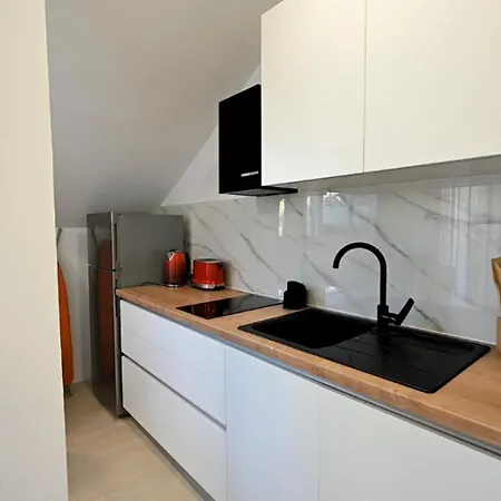 Nada - - 300m From Beautiful Beaches And City Center Apartment *