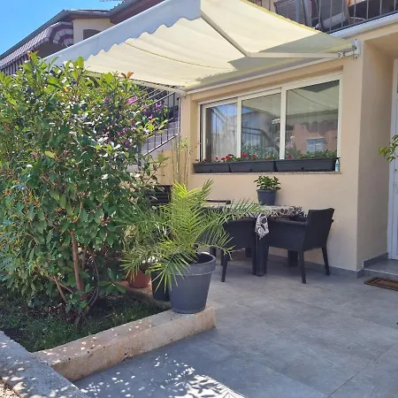 Nada - - 300m From Beautiful Beaches And Center Apartamento *